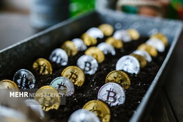 سقوط بزرگترین رمزارز جهان؛ بیت‌کوین به زیر ۹۰ هزار دلار رسید